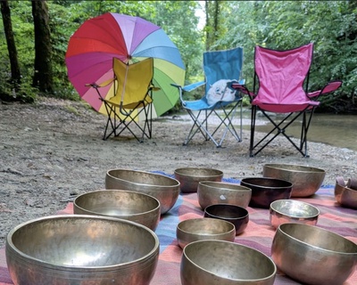 Concert méditatif de bols chantants au bord du Talent